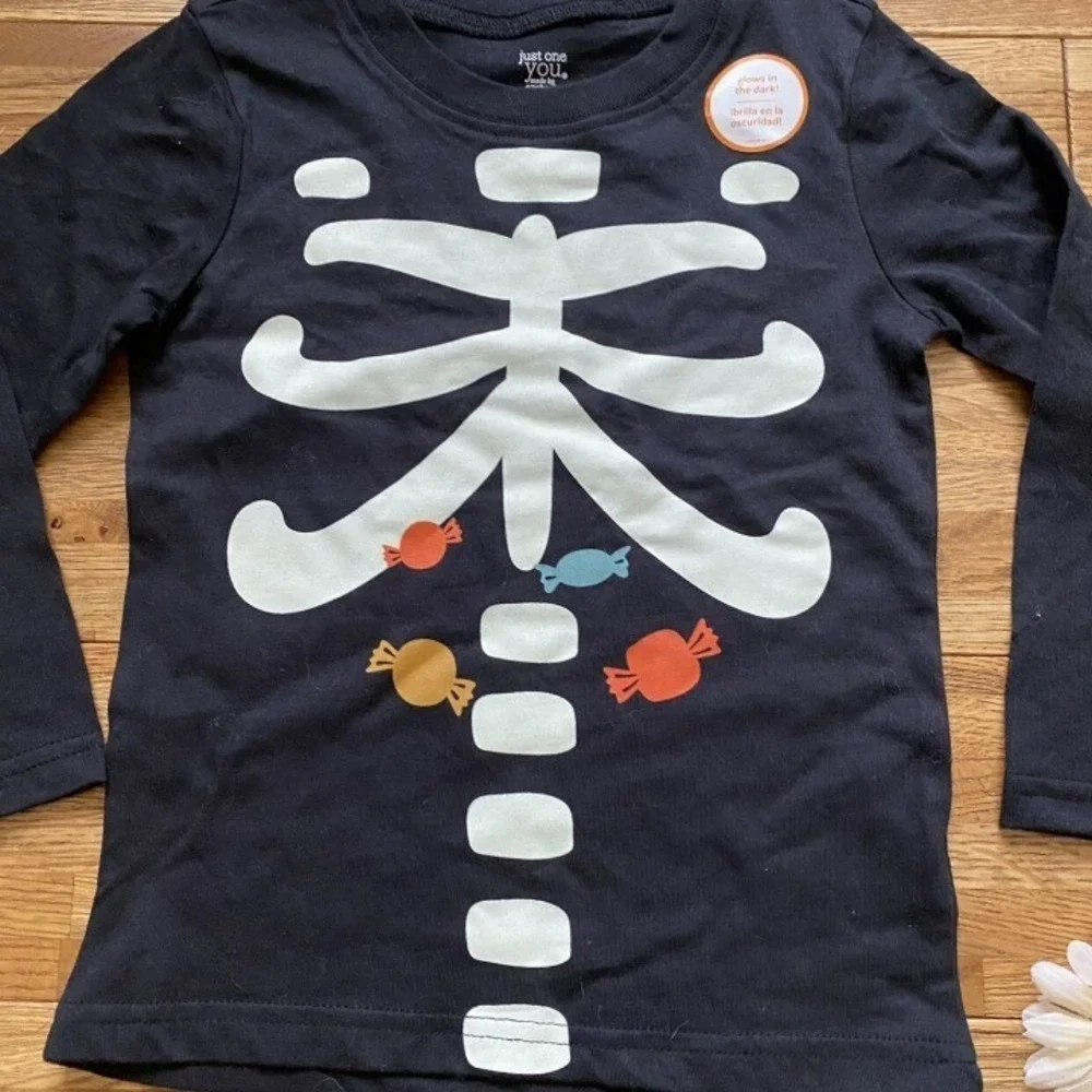 Glow In The Dark Halloween‎ Skelton Shirt size  2t